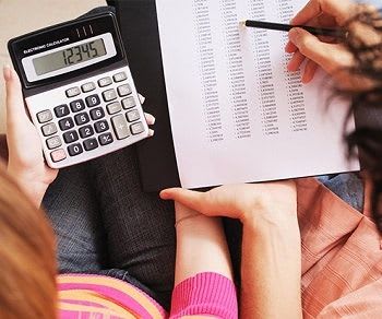 Calculadora de préstamos personales: cuota y coste total